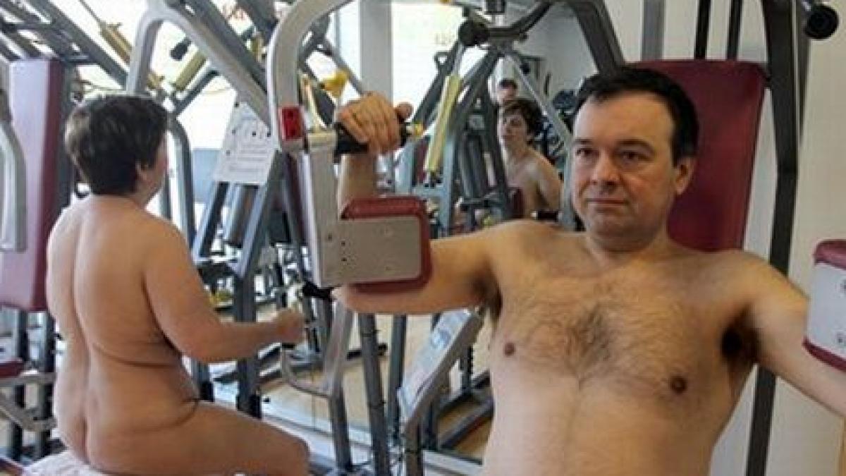 solutie de criza sala de forta pentru nudisti