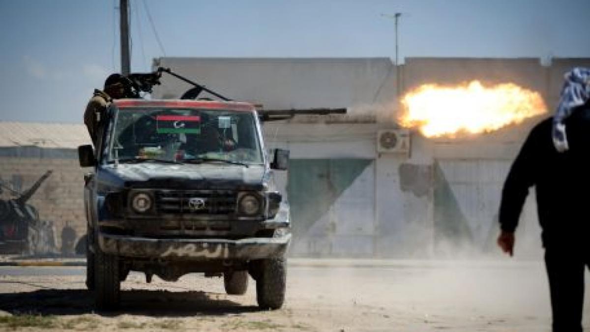 libia cel putin zece oameni au murit si 50 au fost raniti in urma confruntarilor de vineri