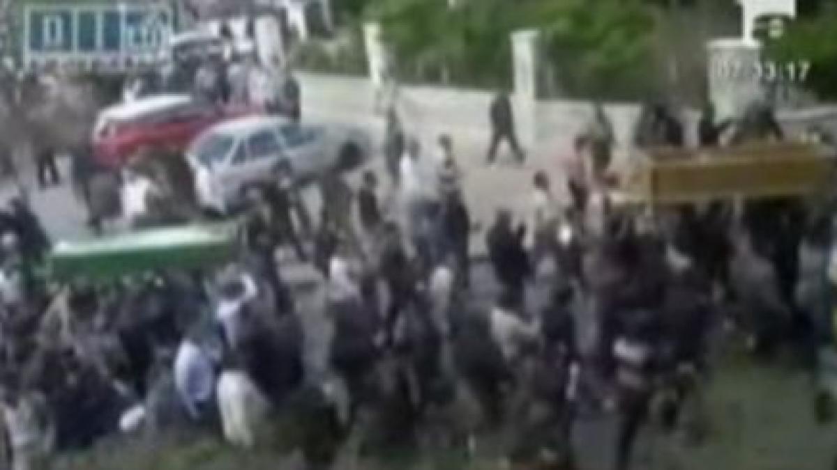 presedintele yemenit va demisiona siria in doliu dupa moartea a peste 100 de manifestanti