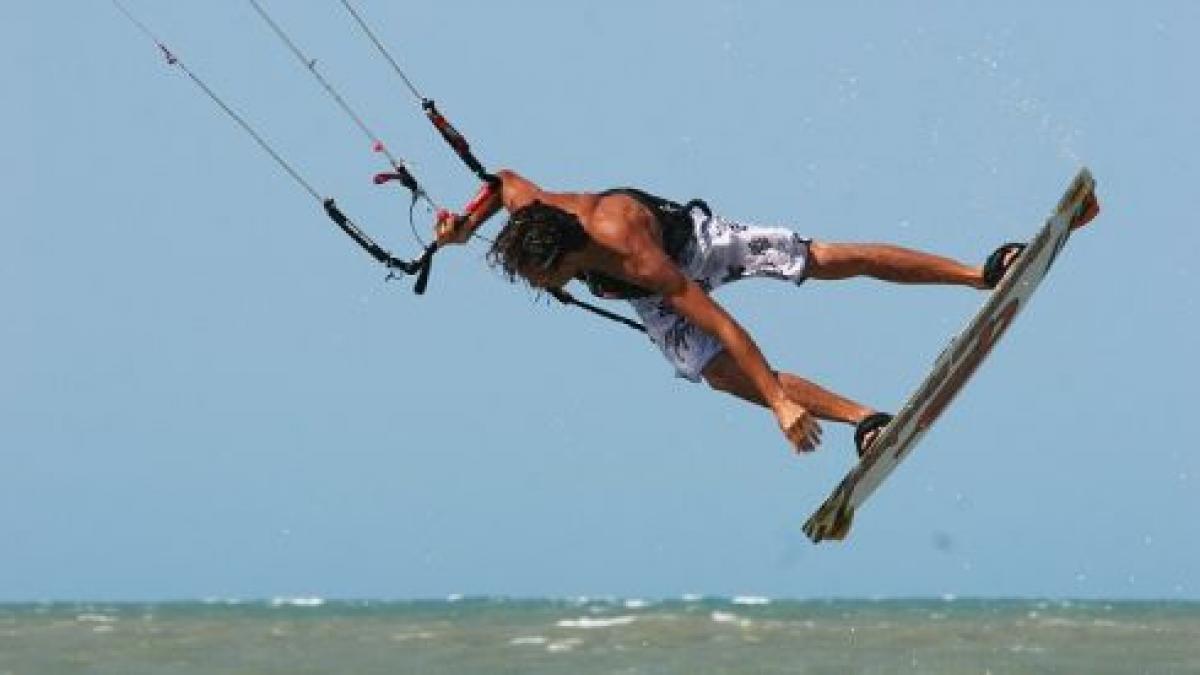 cum au petrecut romanii a doua zi de paste au practicat sporturi nautice si au facut gratare