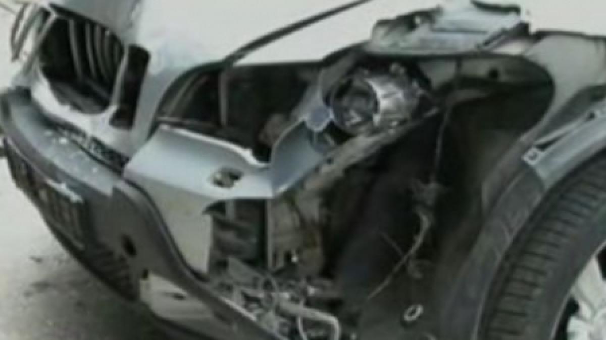 resita masina a camerei deputatilor implicata intr un accident rutier