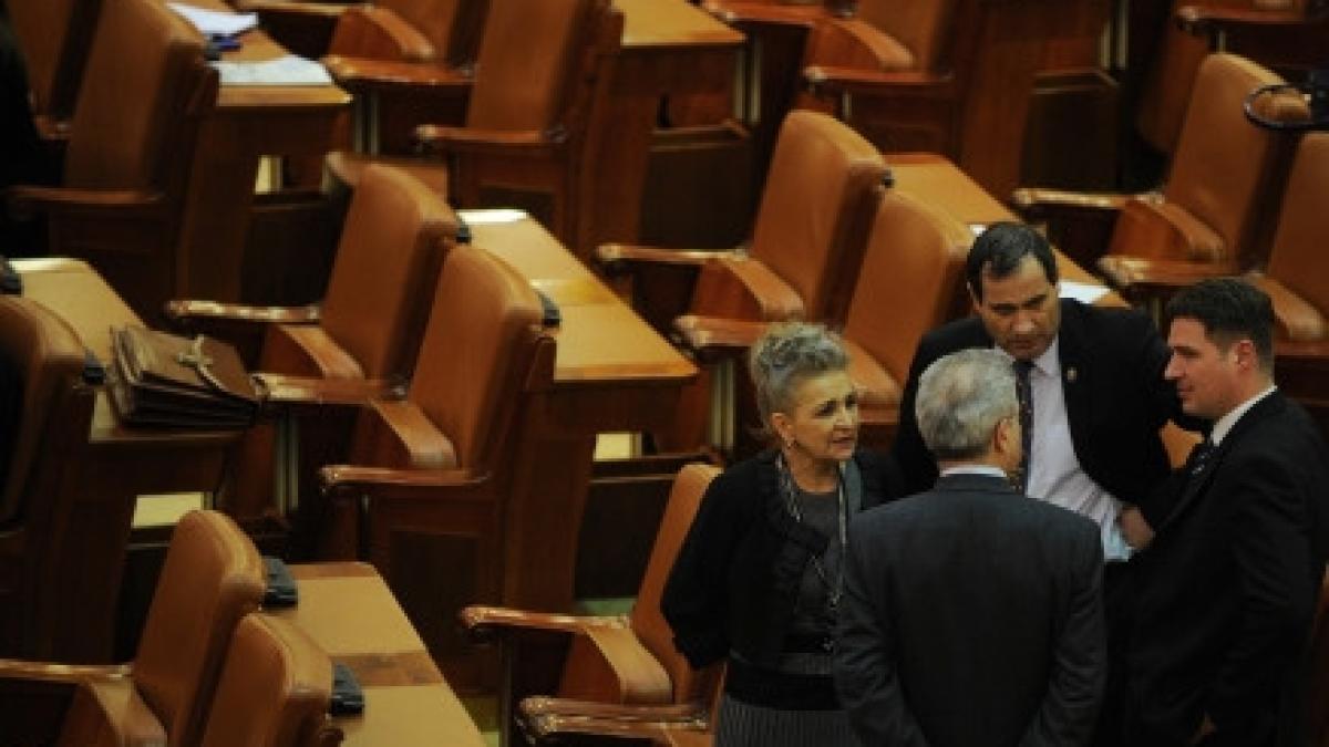 deputatii sunt in vacanta prelungita de pasti