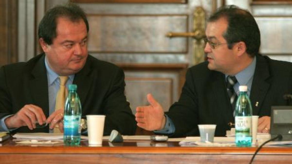 blaga boc si paleologu si au prezentat motiunile in fata iesenilor