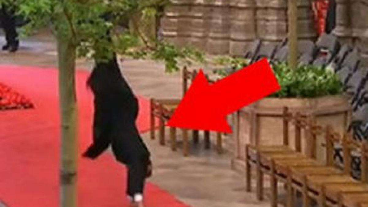 momente amuzante de la nunta regala un preot a facut acrobatii pe covorul rosu