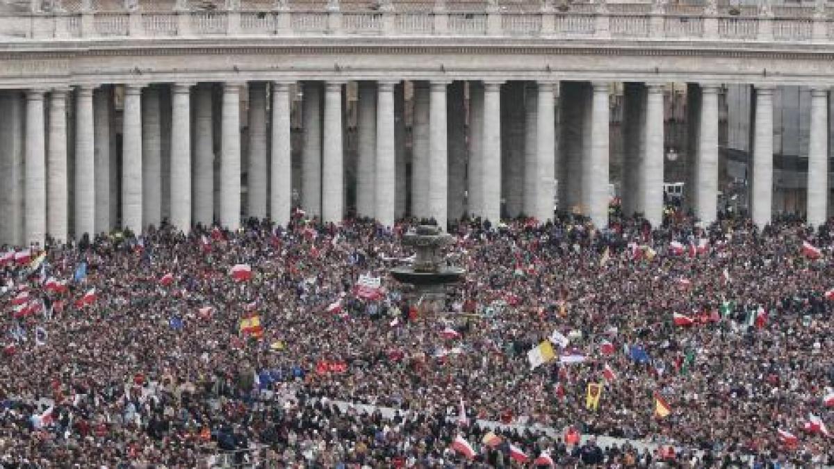 un cardinal din spania a murit la beatificarea papei ioan paul al ii lea