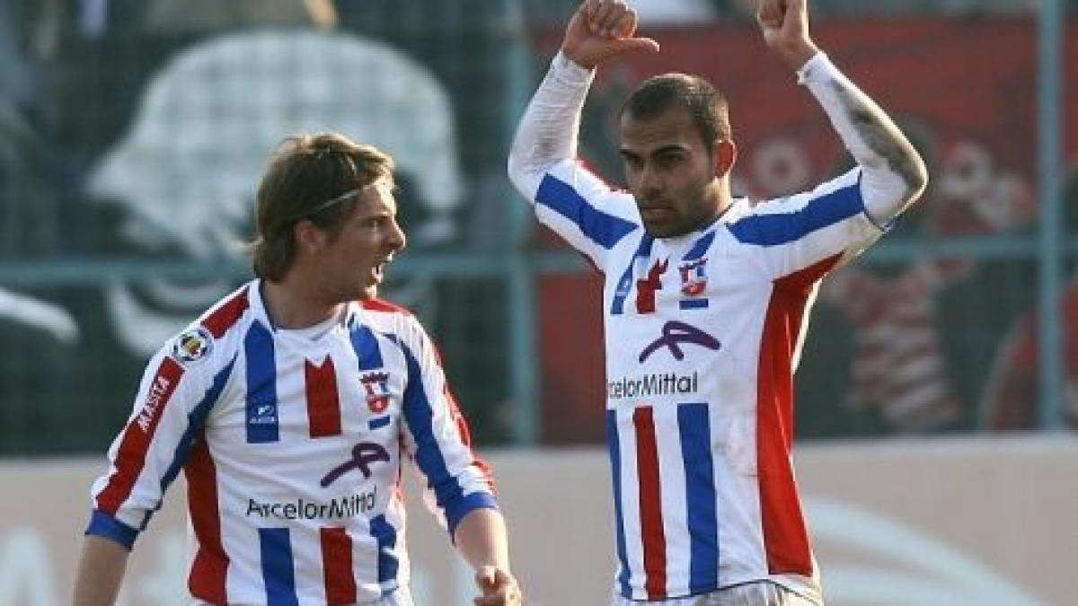 otelul galati isi revine dupa pasa neagra si ramane pe locul doi in liga i
