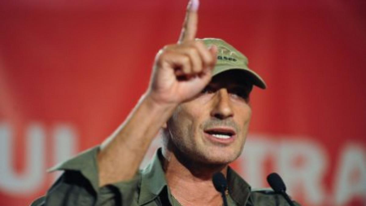 radu mazare a dansat in timpul unei conferinte de presa