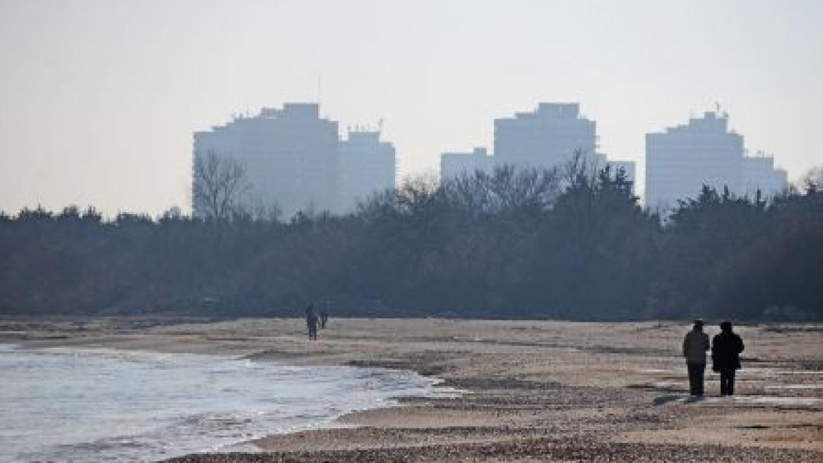 scandal pe o terasa din mamaia un tanar filmat in timp ce era batut