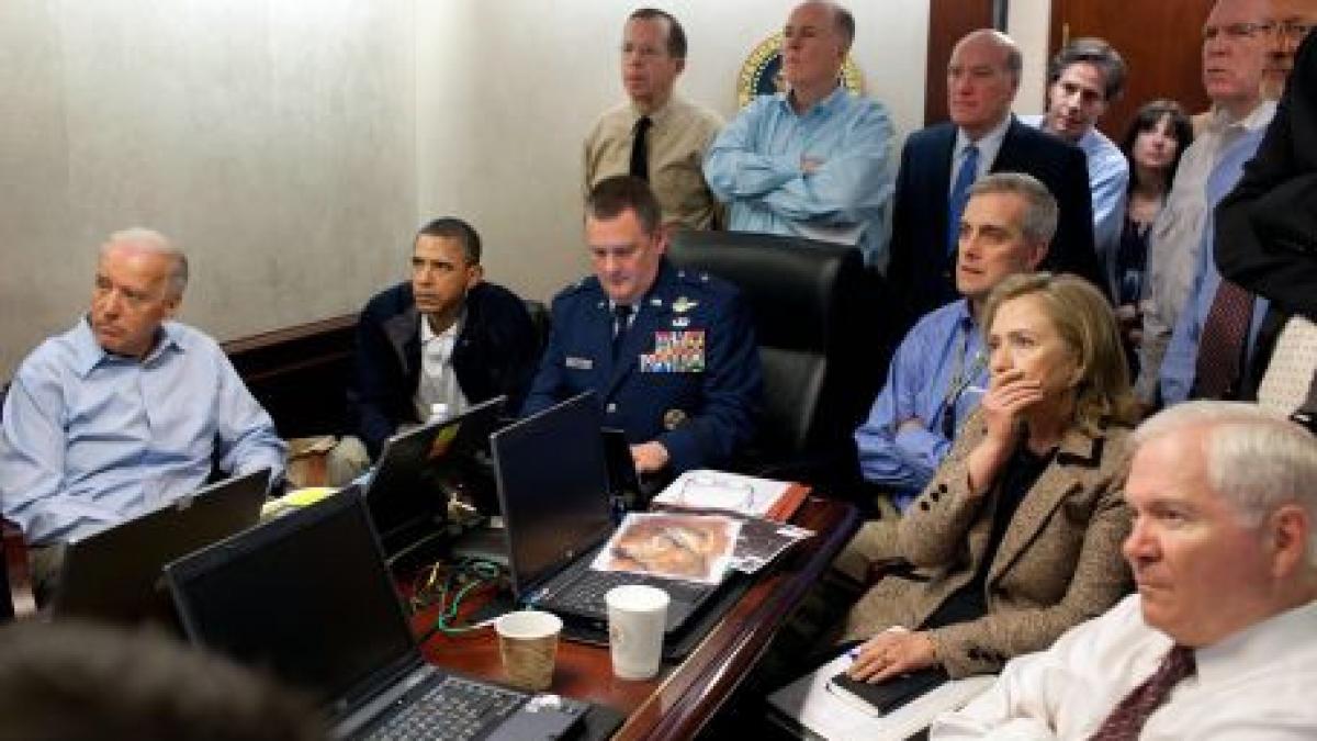 barack obama a urmarit operatiunea de eliminare a lui bin laden cu chipsuri si suc