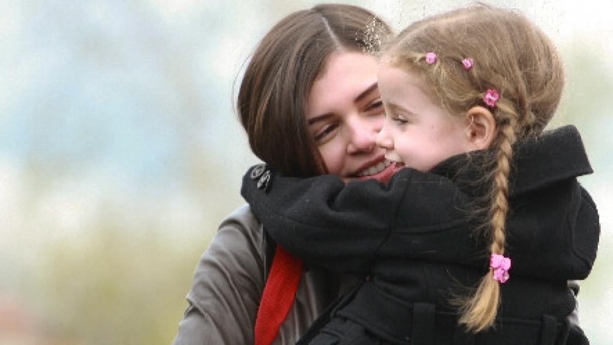 monica s a mutat cu irina in pipera