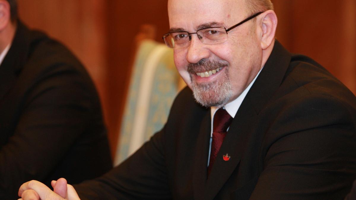 Austeritate selectivă: Veniturile lui Marko Bela au crescut în ultimul an