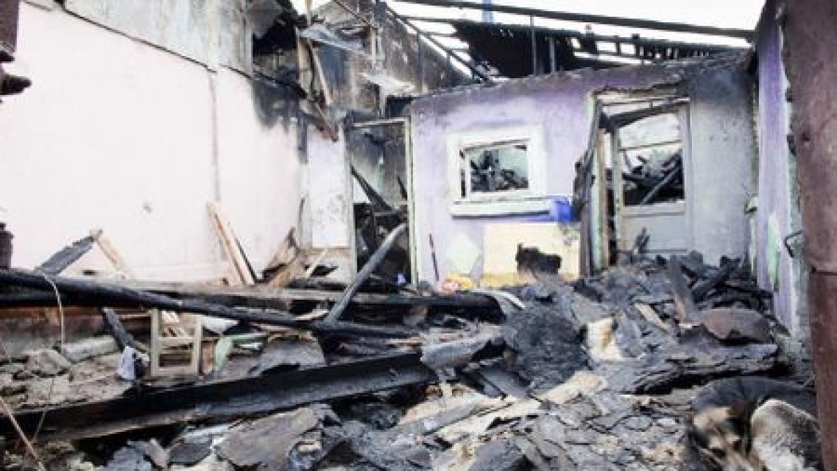 explozie puternica la o casa din oradea zidurile locuintei s au prabusit