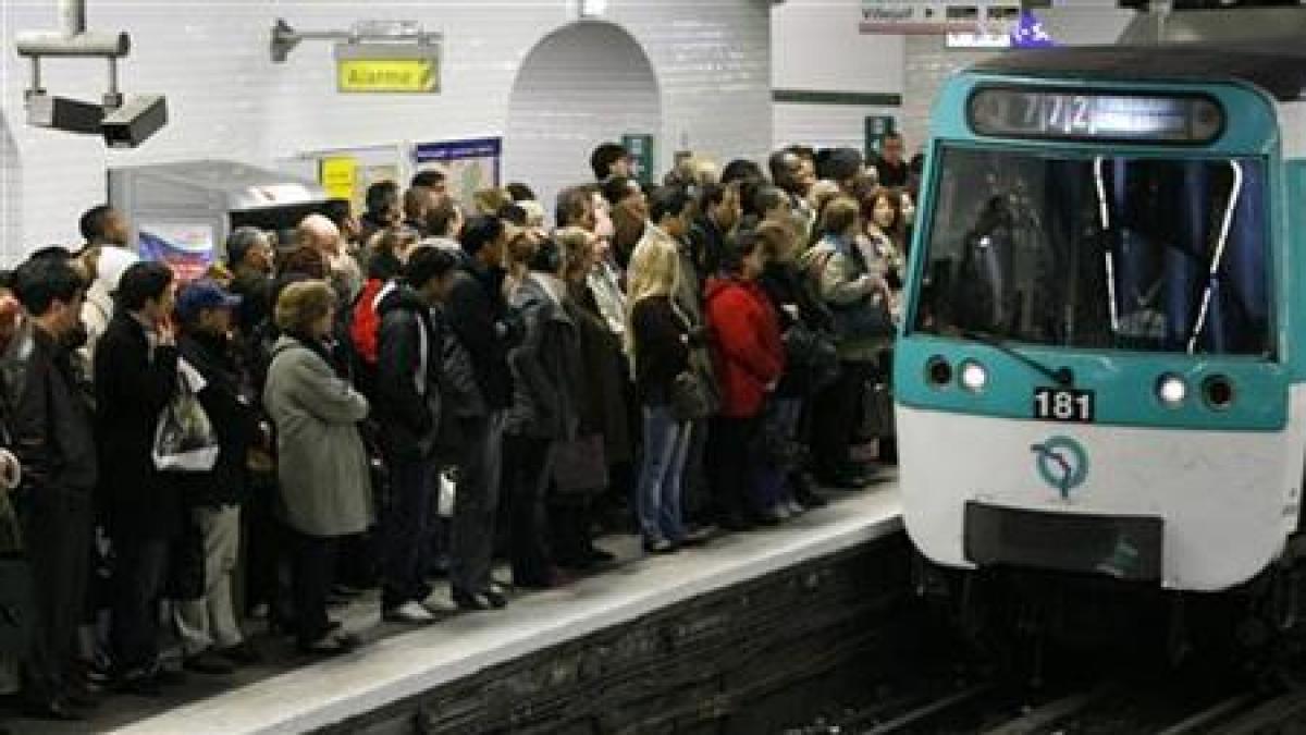 franta este tinta numarul 2 a al qaida un posibil atentat la metroul din paris alerteaza politia