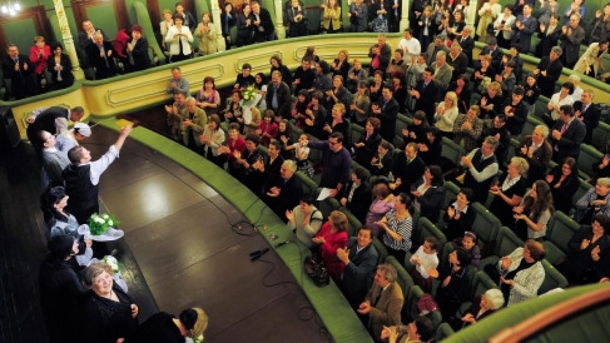 spectacol 3d in premiera in romania la teatrul din targu mures