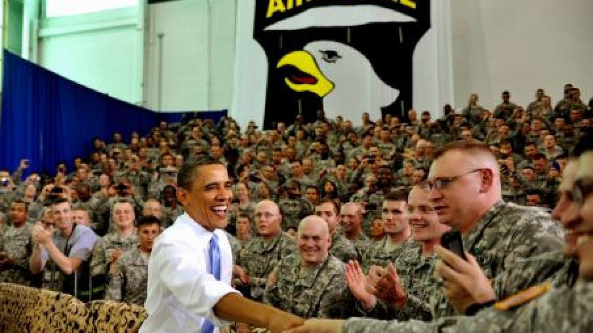 obama i a decorat pe militarii care l au ucis pe osama bin laden
