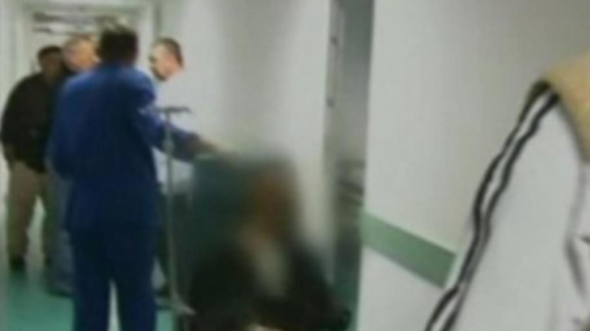 scandal la spitalul din resita un pacient a lovit medicii si asistentele