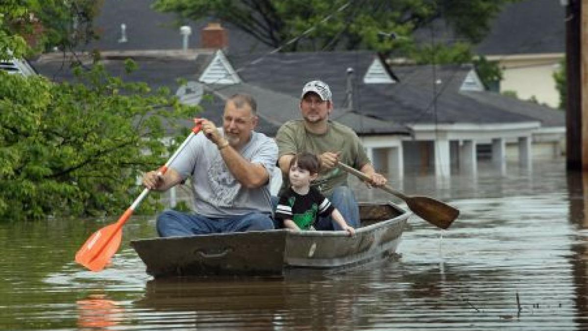 inundatii grave in cinci state din sua si in sudul rusiei