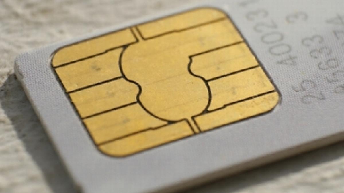 cartele sim ascunse in icoane la penitenciarul galati