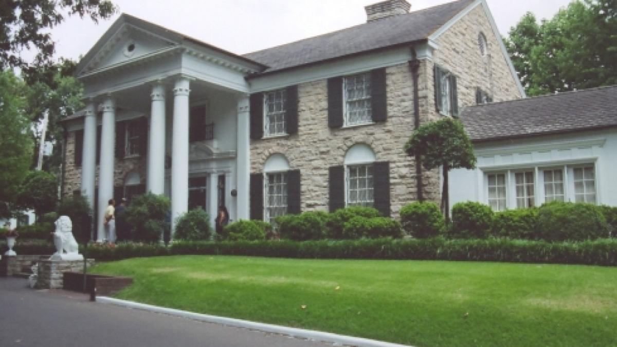 celebra resedinta graceland a lui elvis presley amenintata de inundatii