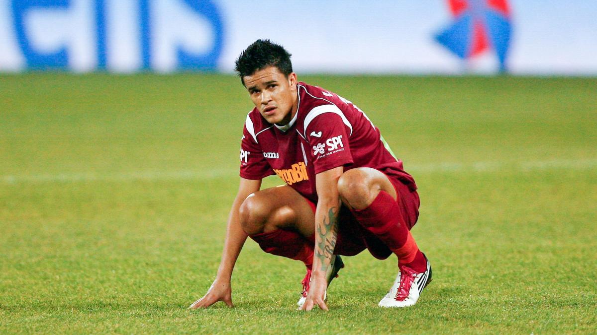 cfr cluj si gloria au remizat desi bistritenii au condus cu 2 0 la pauza