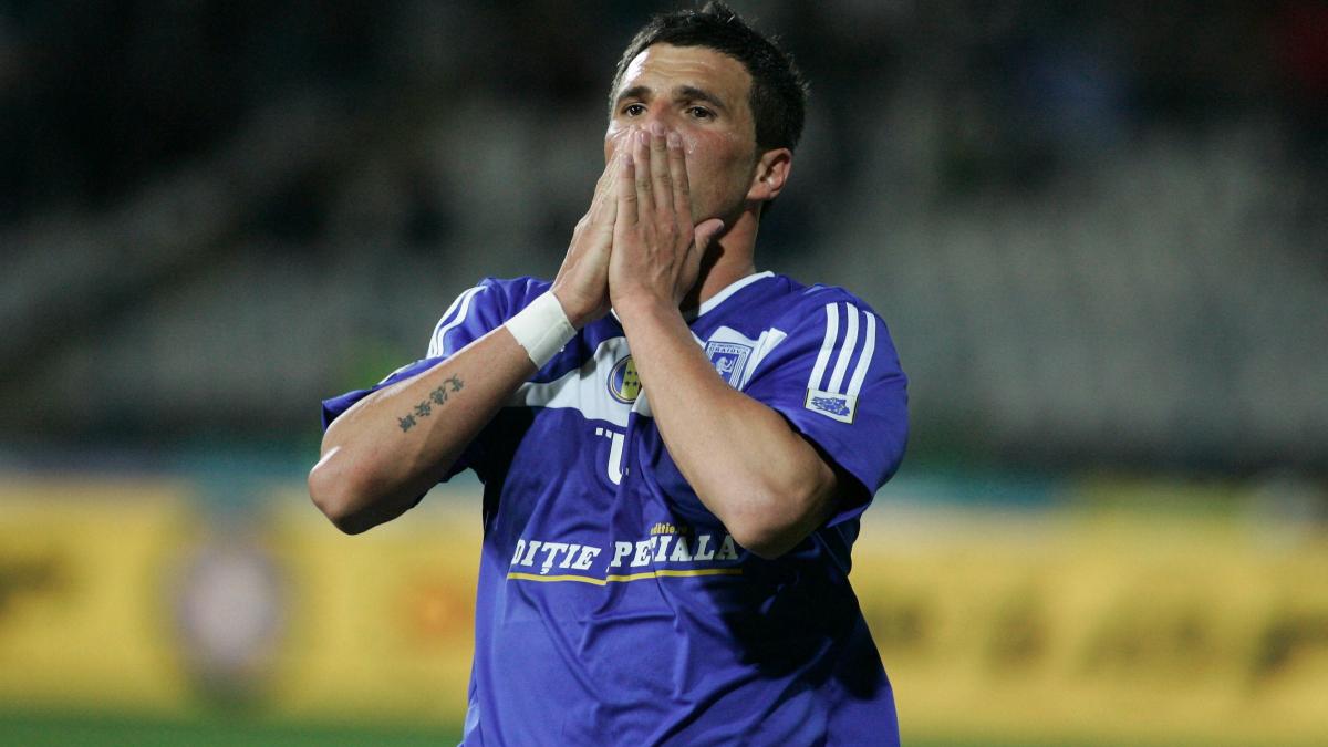 dinamo impinge u craiova cu un picior in liga a ii a astra scoate vasluiul din lupta pentru titlu