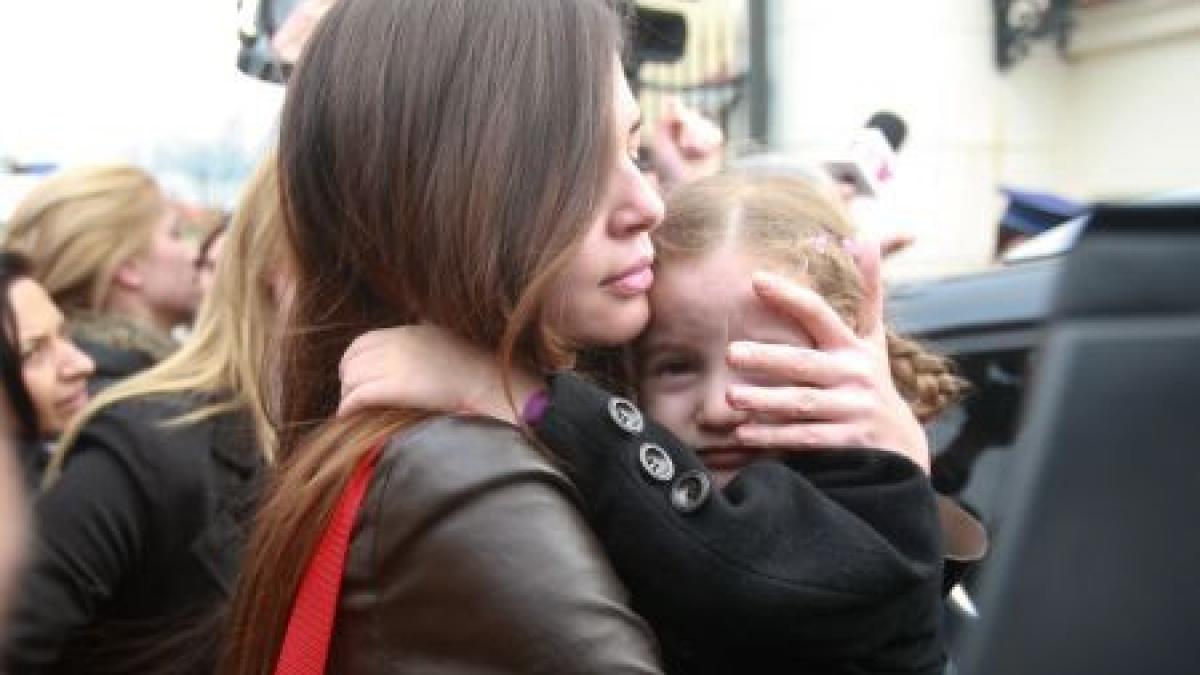 irinel columbeanu monica a plecat din tara sa faca un avort