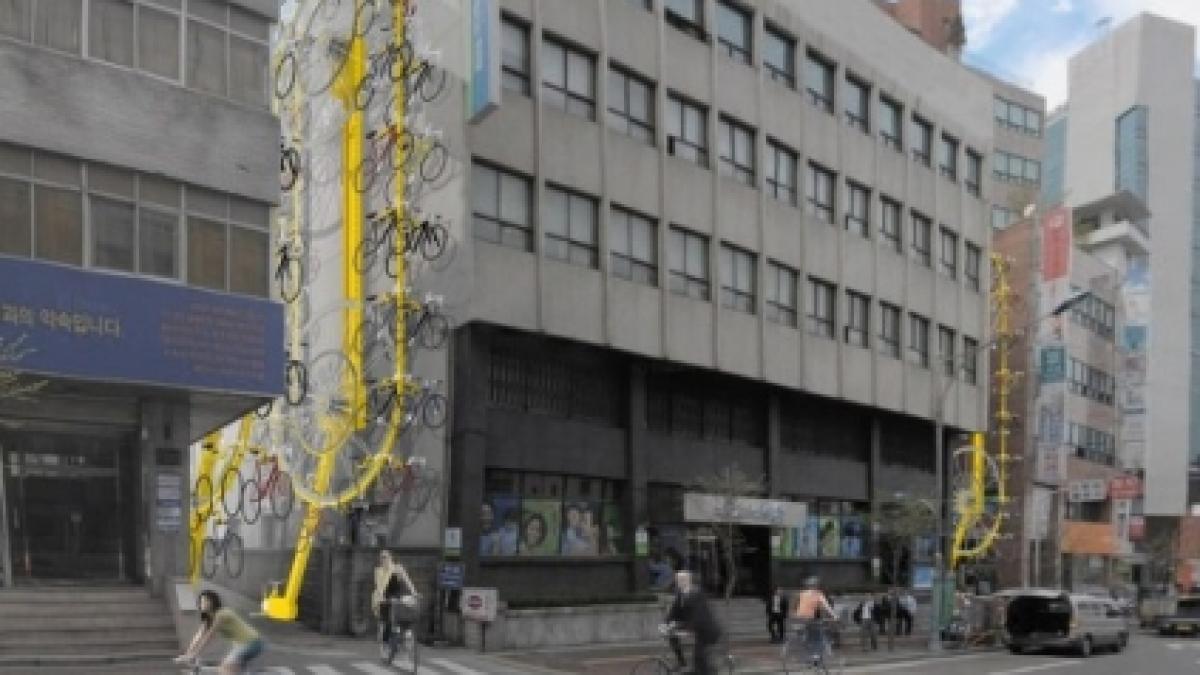 parcarea bicicletelor pe verticala solutia inteligenta inventata de coreeni
