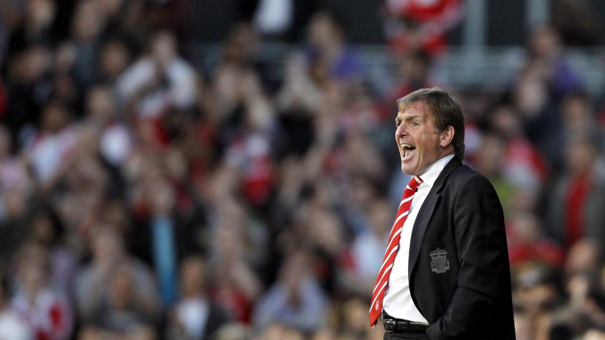 kenny dalglish a fost confirmat ca manager al lui liverpool pentru urmatorii trei ani