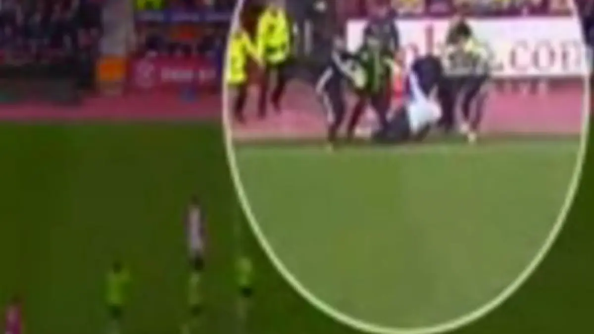 neil lennon managerul lui celtic glasgow atacat de un suporter al lui hearts