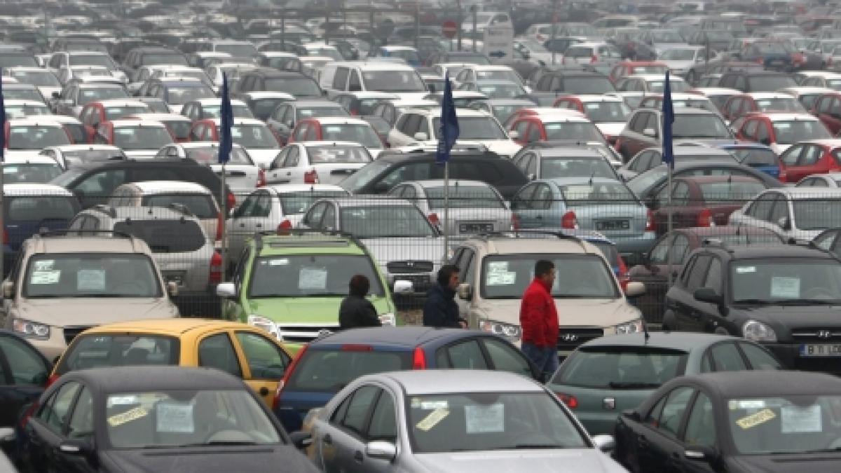 romanii au cumparat cu 50 mai putine masini fata de anul trecut