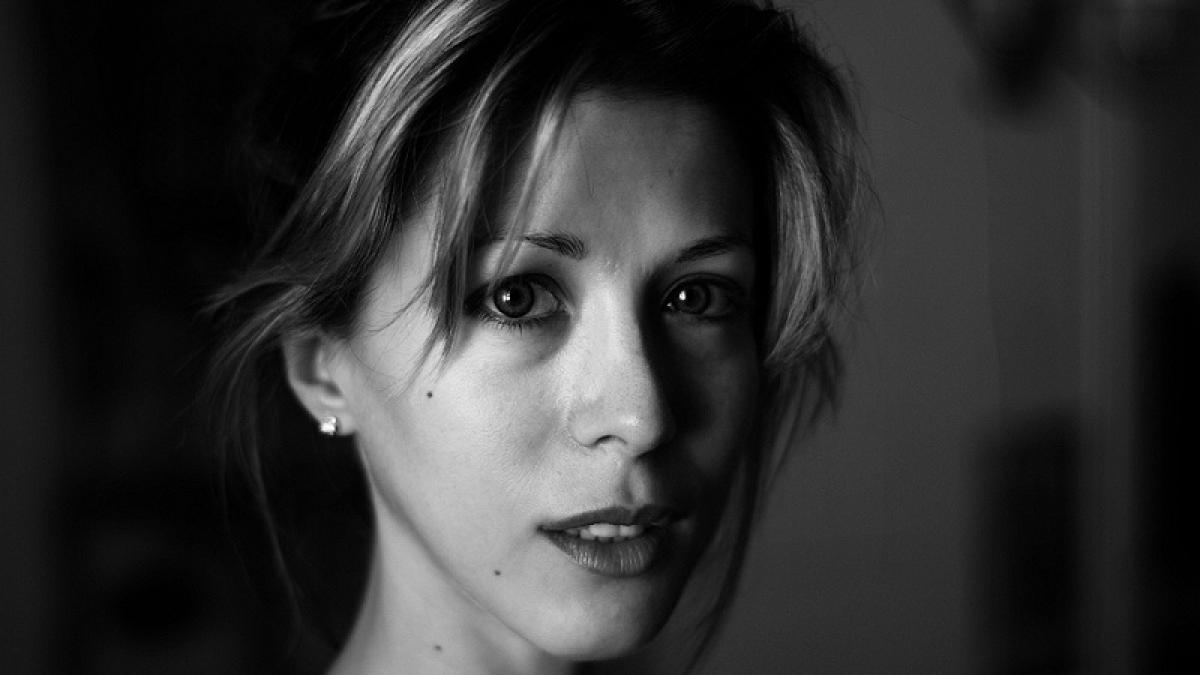 noi acuzatii pentru seful fmi o jurnalista franceza sustine ca a fost agresata in 2002