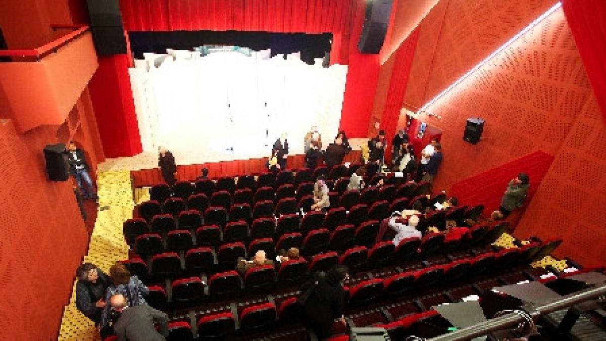 biletele pentru festivalul international de teatru suplimentate cu 50