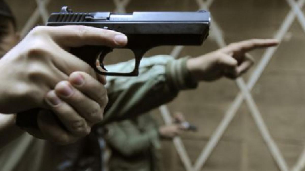 un pistol a disparut de la o unitate militara din braila