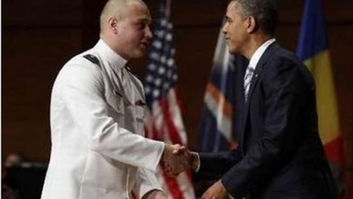 gafa reuters romanul felicitat de obama prezentat drept cadetul ungur