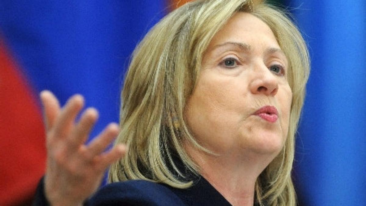 hillary clinton sotia si fiica lui gaddafi au fugit in tunisia