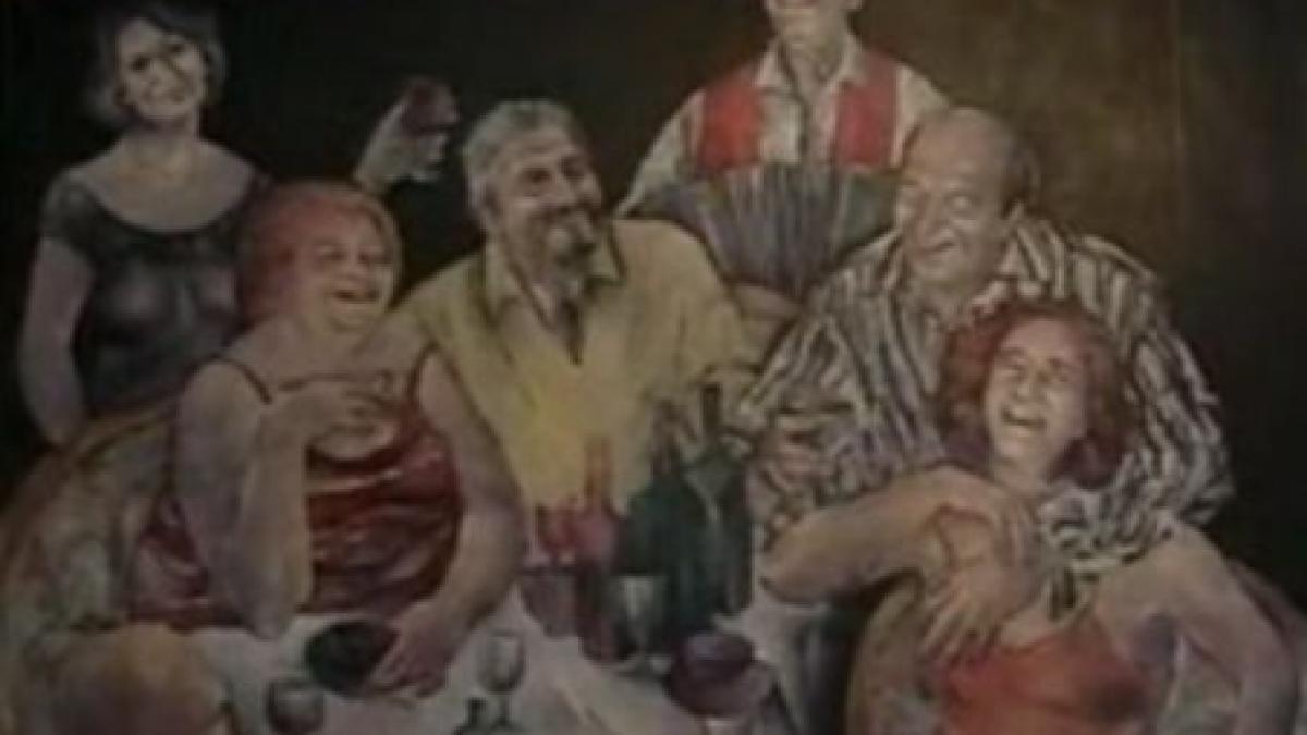 expozitie inedita udrea si elena basescu danseaza cancan iar elena ceausescu pozeaza goala