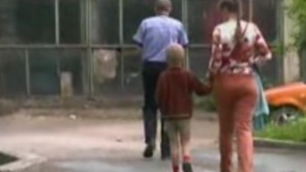 caz socant in bacau copil de sase ani violat de alti trei copii de 10 si 11 ani