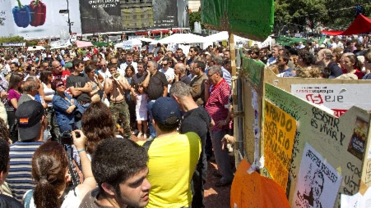 noi proteste in spania in timpul scrutinului electoral