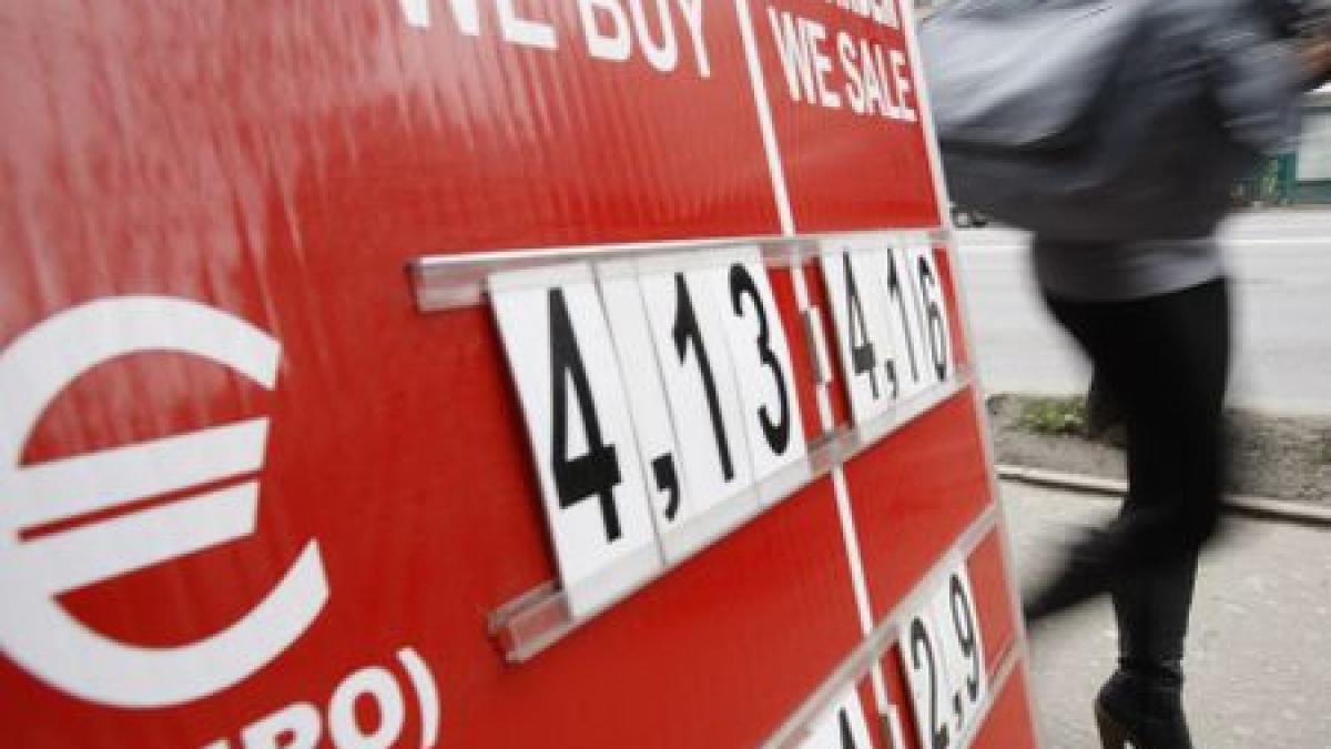 euro si dolarul continua sa creasca vezi cursul bnr