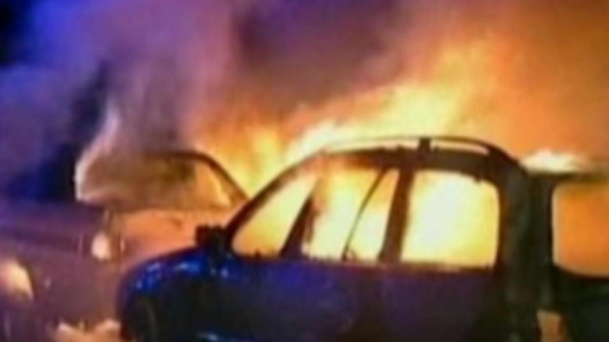 germania sapte masini au ars ca tortele in hamburg si berlin