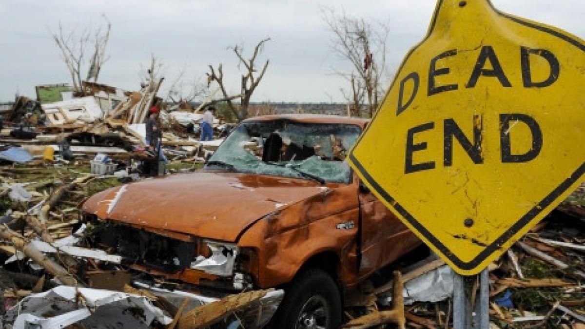 pagube de cel putin un miliard de dolari in urma tornadei care a lovit orasul joplin