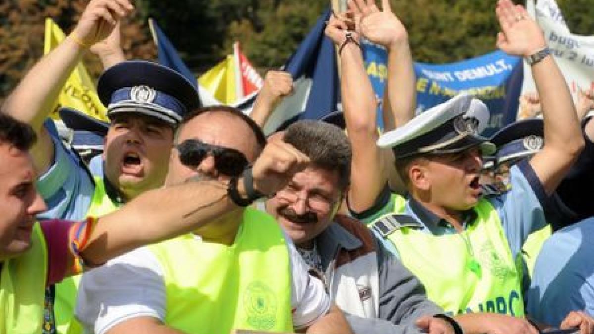 peste 28 dintre angajatii mai au picat testul de integritate