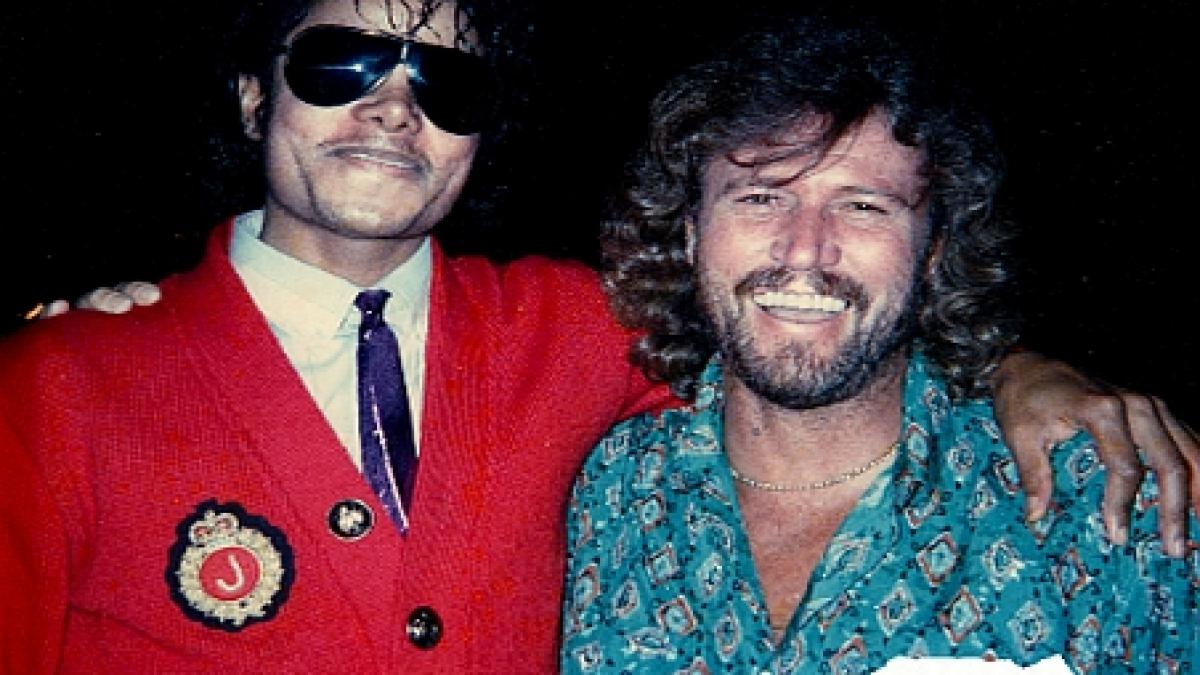 solistul bee gees in duet cu michael jackson asculta piesa aici