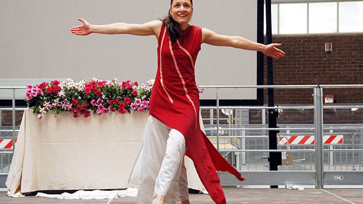 papa inchide o manastire unde se tineau concerte si calugaritele dansau in timpul slujbei