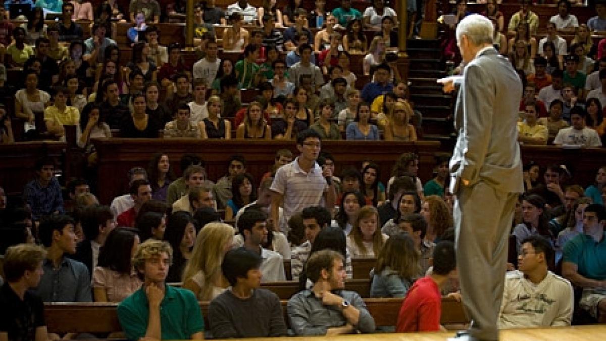 universitatea harvard organizeaza o tabara de vara pentru studentii din romania