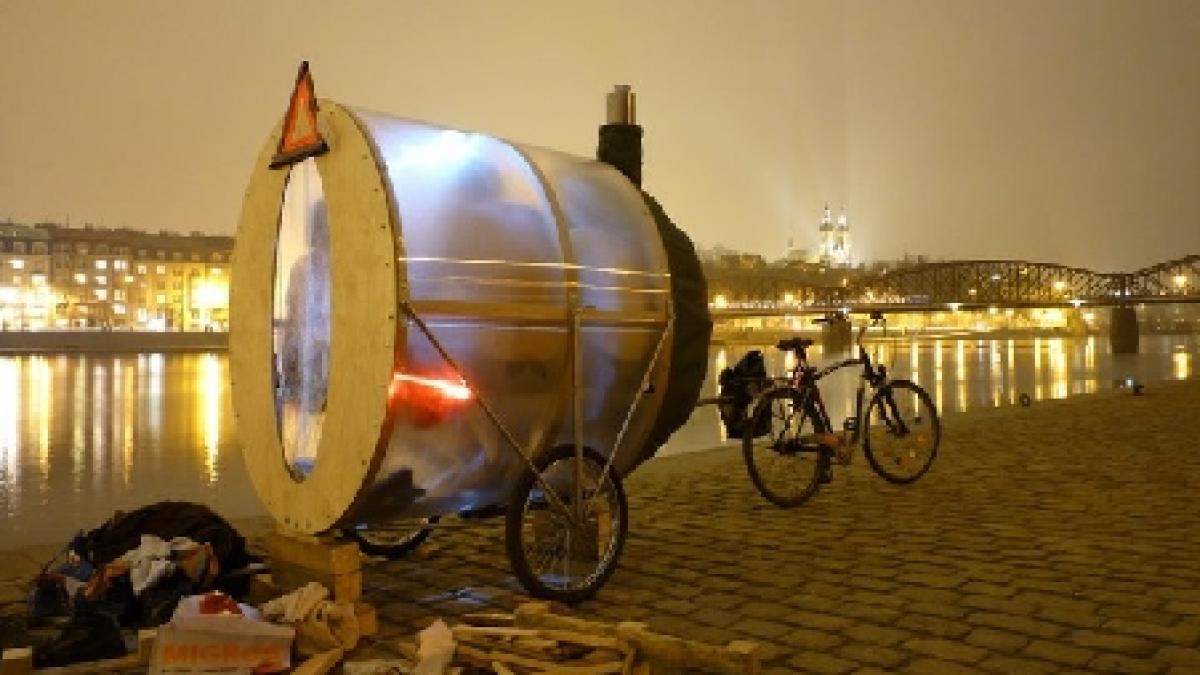 inventia recenta a cehilor sauna tractata de bicicleta