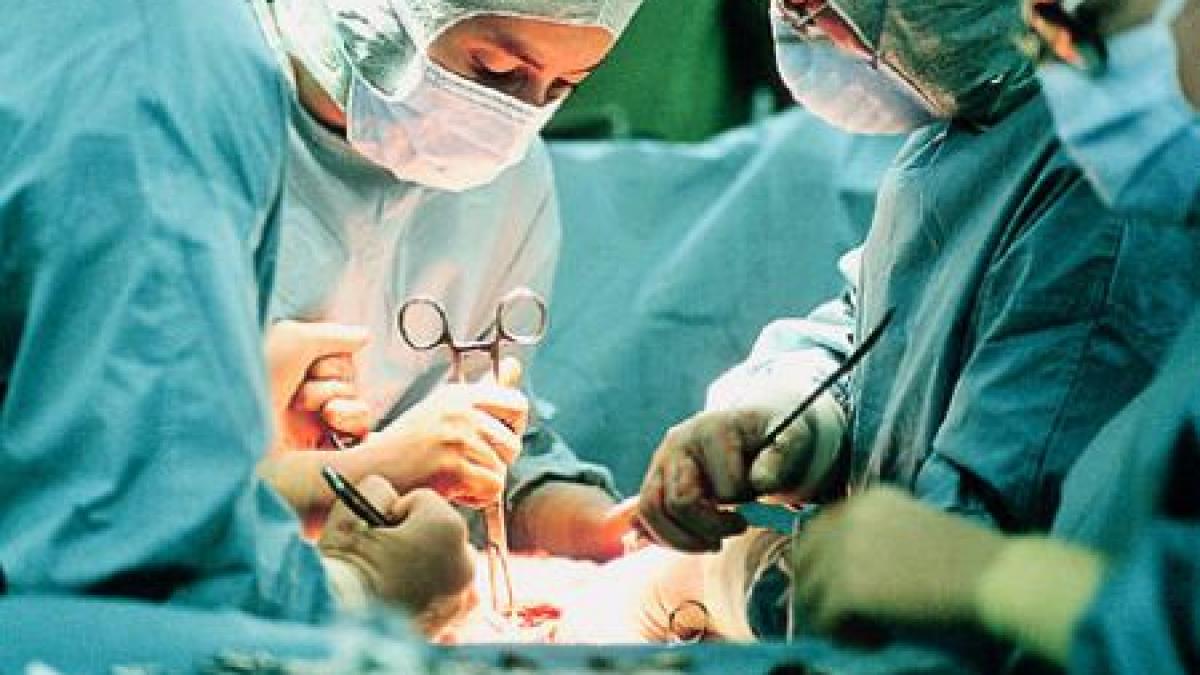 premiera in romania o femeie de 35 de ani a devenit barbat in urma unei operatii de schimbare de sex