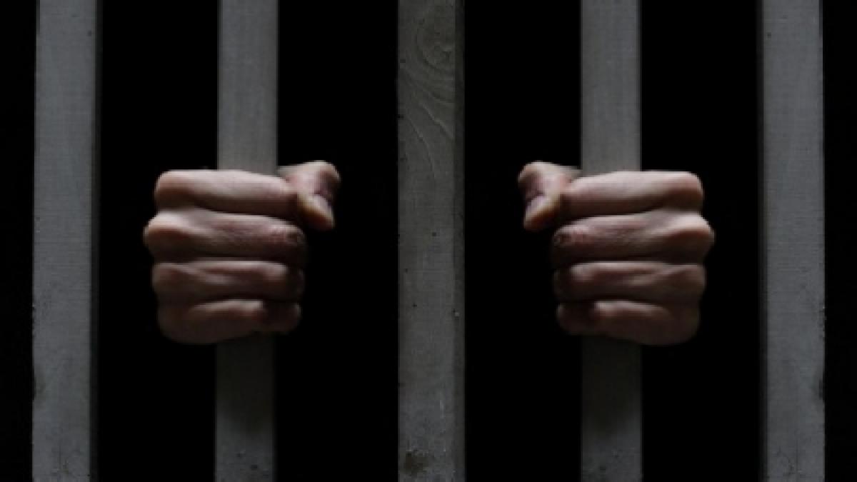 barbatul acuzat ca l a omorat pe sotul amantei sale prins de politisti