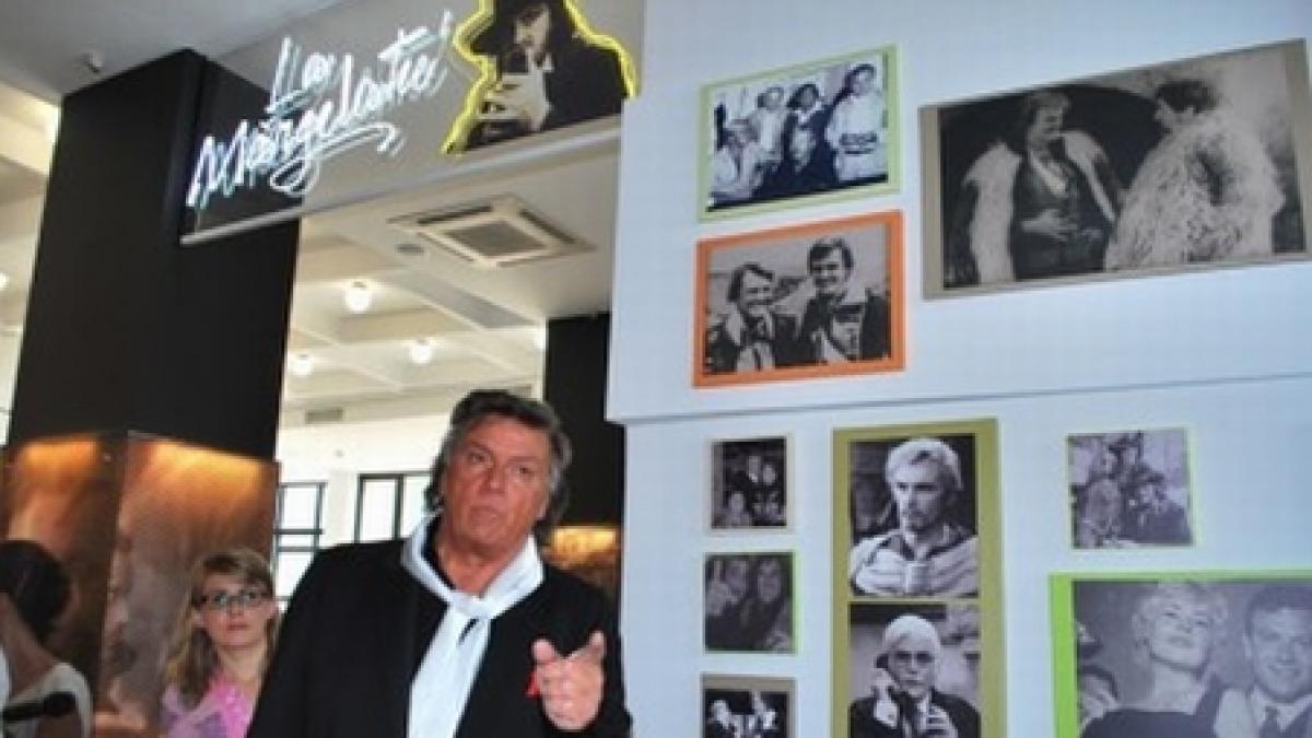 cafeneaua margelatu un omagiu adus lui florin piersic