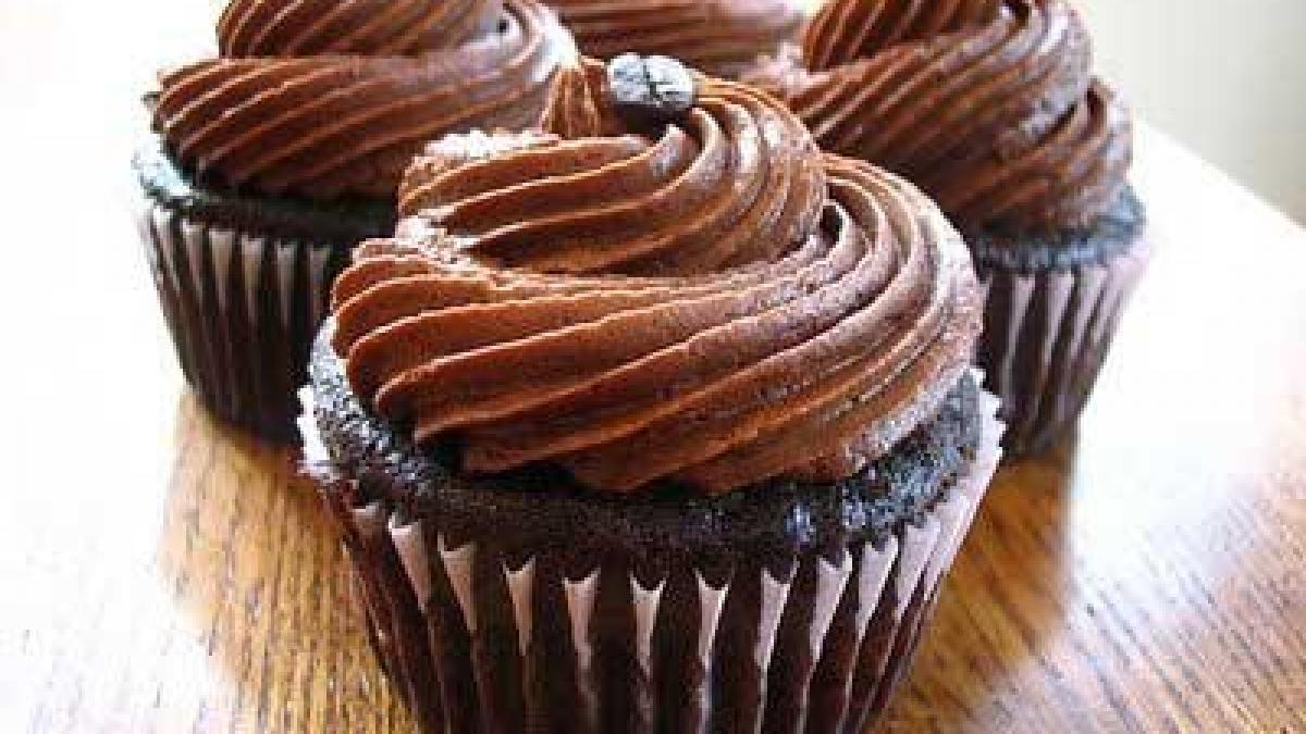 hackerii britanici au inlocuit retete online pentru bombe artizanale cu retete pentru briose